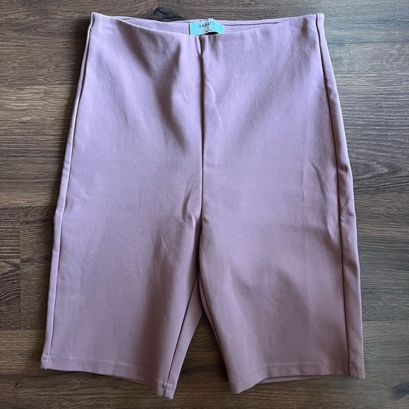 Babaton Dressy Biker Casual Shorts - Picture 1 of 7